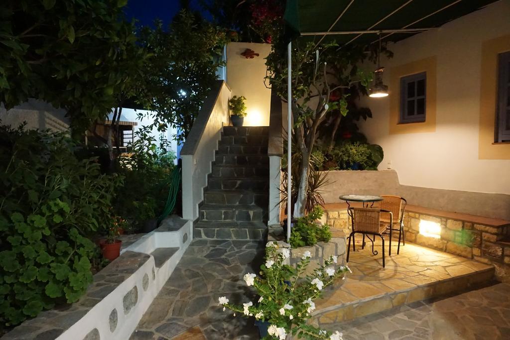 Patmos Maria Studios Скала Экстерьер фото